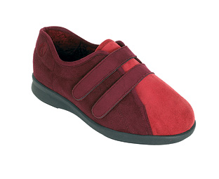 Take the ‘Slip’ out of Slipper with Our Super-supportive House Shoes in EE Fitting