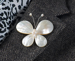 Shell Butterfly Brooch and Ring Set 