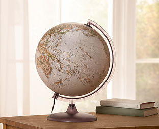 Illuminated Globe 