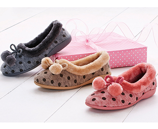 Polka Dot Slippers 