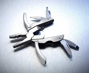 True Utility Scarab Multi Tool 