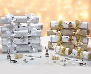 Handcrafted Indulgence Christmas Crackers (6) 